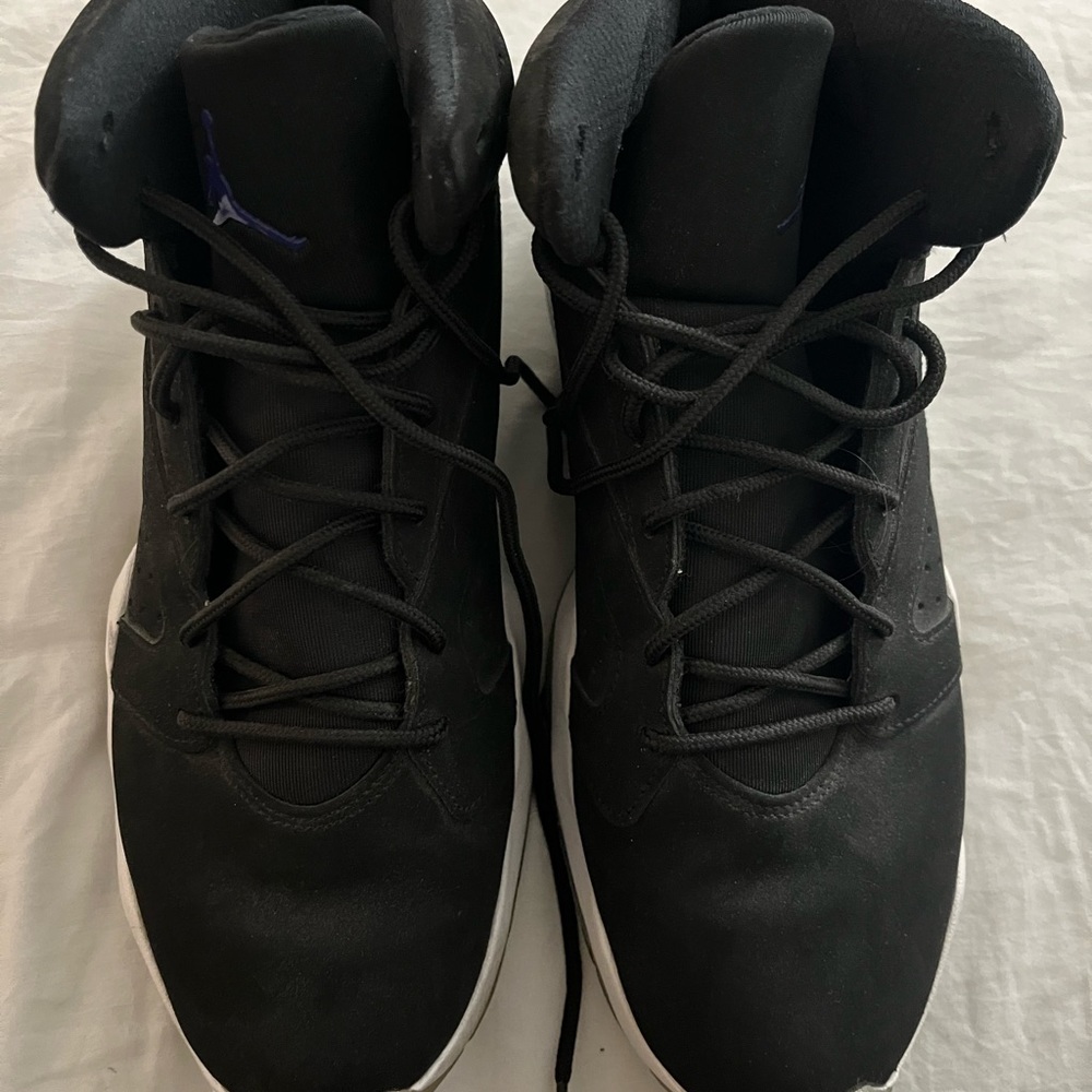 Mens Jordan’s sneakers size 11.5